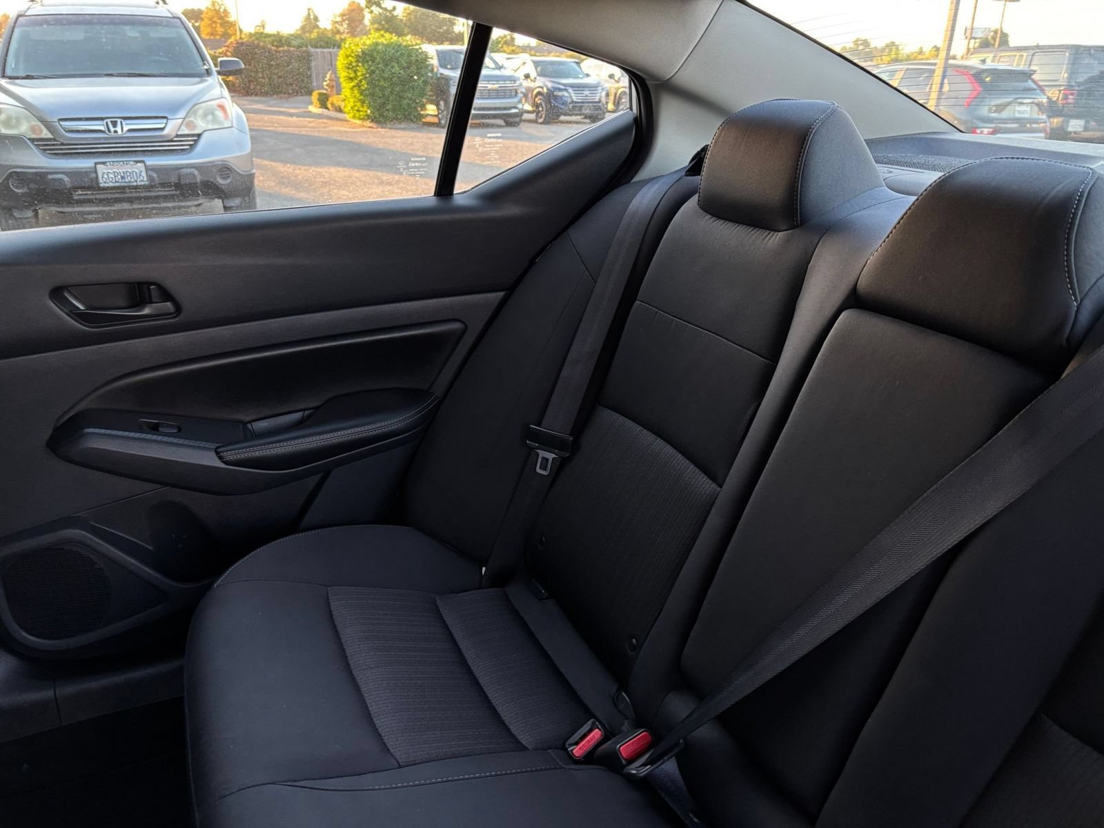 Used 2025 Nissan Altima 2.5 SV FWD image 39