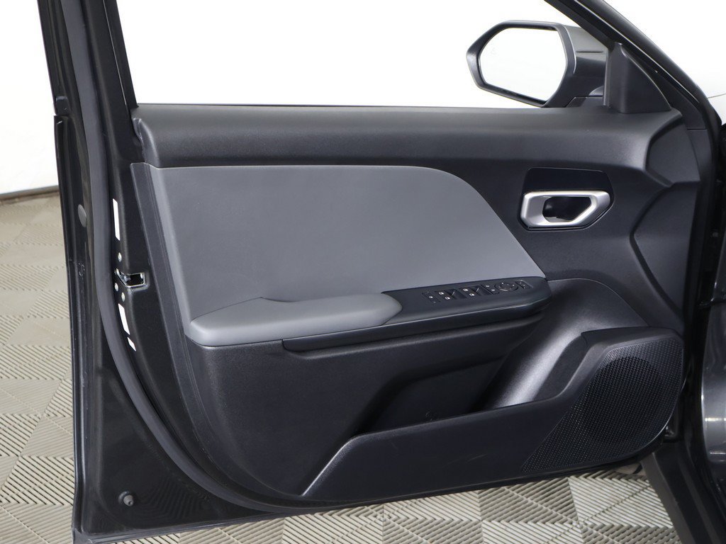 Certified 2025 Kia K4 FWD image 21