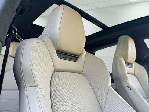 Certified 2024 Porsche Macan Turbo Electric image 18