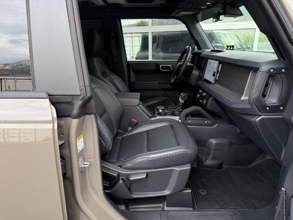 Used 2025 Ford Bronco Badlands AWD/4WD image 44