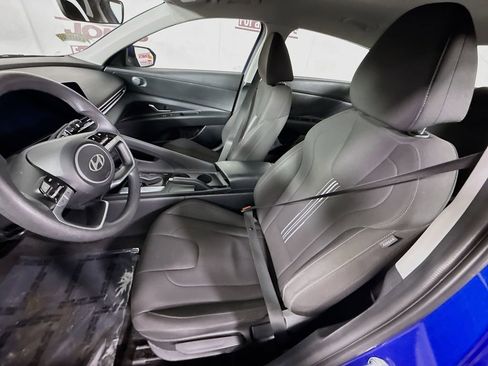 Used 2024 Hyundai Elantra SEL image 24