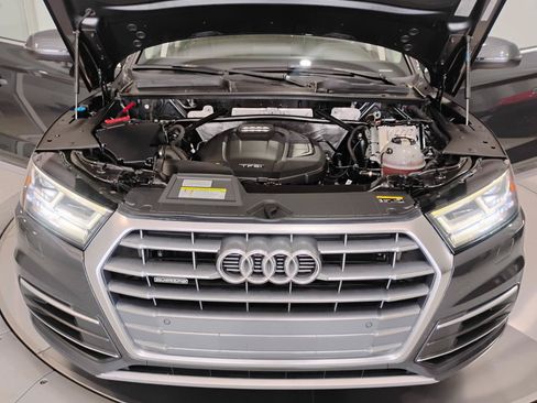Used 2020 Audi Q5 2.0T Premium Plus w/ Premium Plus Package AWD/4WD image 23