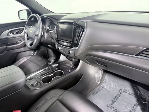 Used 2023 Chevrolet Traverse LT w/ LT Premium Package AWD/4WD image 23