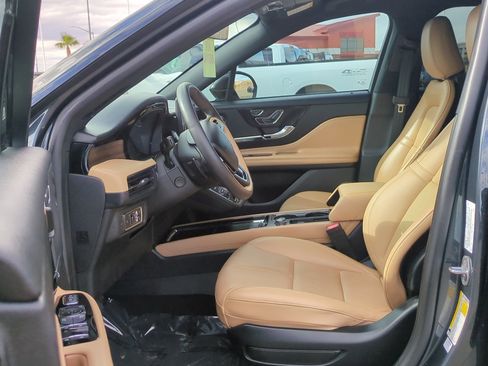 Used 2021 Lincoln Corsair Reserve w/ Equipment Group 201A image 11