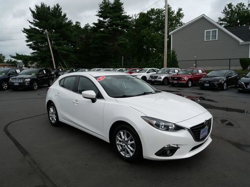 Used 2015 MAZDA MAZDA3 i Touring FWD image 2