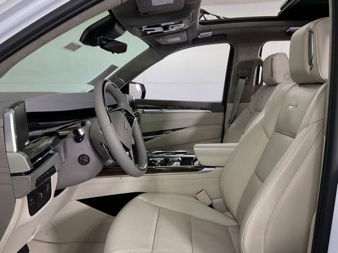 New 2026 Cadillac Escalade ESV Platinum Sport AWD/4WD image 22
