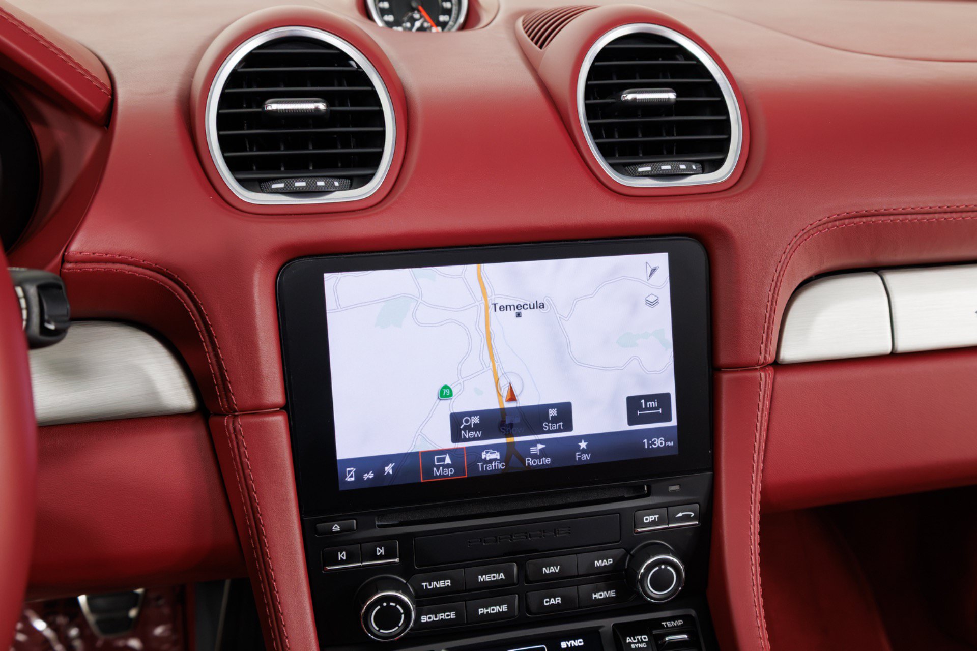 Used 2021 Porsche 718 Boxster RWD image 28