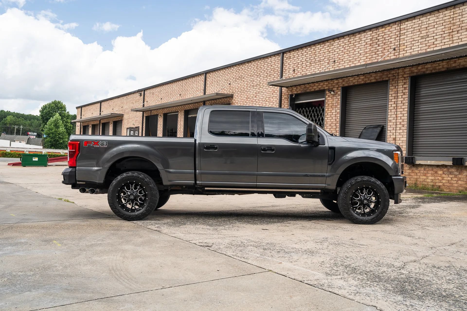 Used 2019 Ford F350 Platinum w/ Platinum Ultimate Package AWD/4WD image 11
