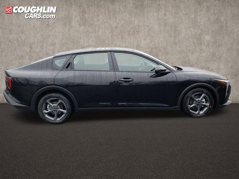 New 2026 Kia K4 LXS image 9