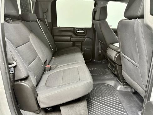 Used 2020 Chevrolet Silverado 2500 LT w/ Fleet Comfort Package image 17