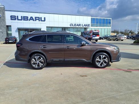 Used 2020 Subaru Outback Touring w/ Popular Package #2 image 7