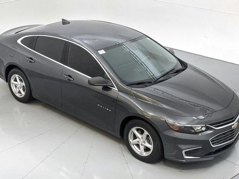 Used 2017 Chevrolet Malibu LS FWD image 17