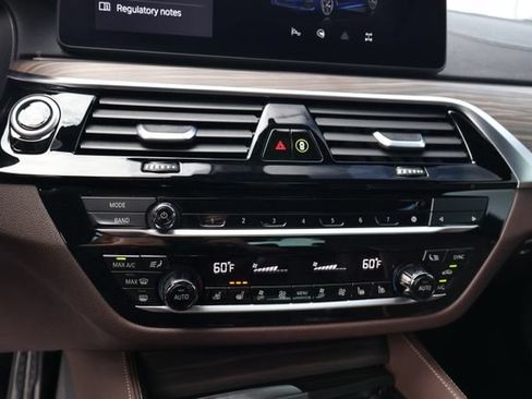 Used 2022 BMW 540i w/ Executive Package RWD image 13
