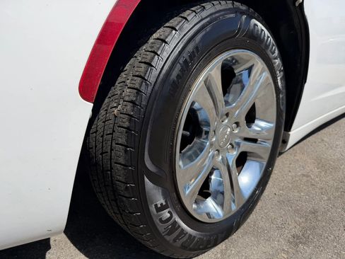 Used 2015 Dodge Charger SE w/ Popular Equipment Group image 25