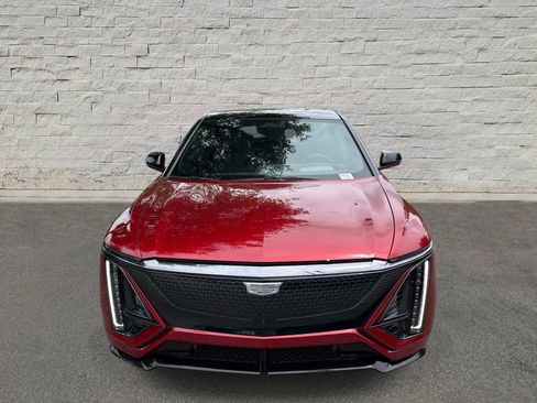 Certified 2026 Cadillac Lyriq V AWD/4WD image 2
