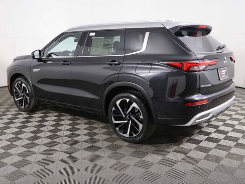 New 2025 Mitsubishi Outlander SEL image 18