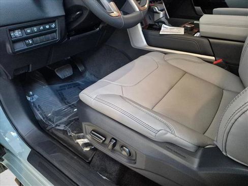 New 2026 Toyota Tundra Limited AWD/4WD image 4