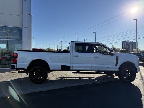 Used 2023 Ford F250 Lariat w/ Sport Appearance Package image 8