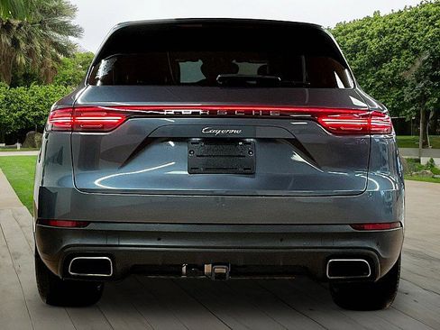 Used 2019 Porsche Cayenne image 4