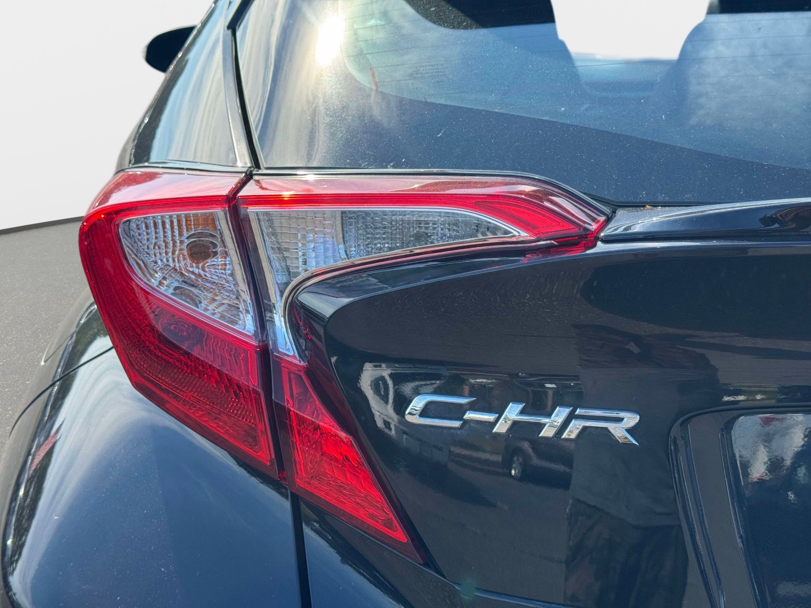 Certified 2021 Toyota C-HR LE FWD image 10