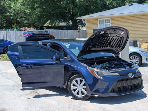 Used 2020 Toyota Corolla LE FWD image 9