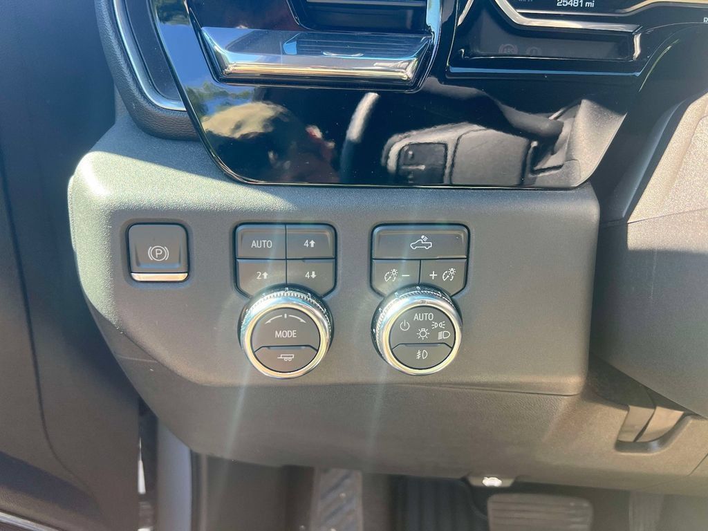 Used 2024 GMC Sierra 1500 Elevation w/ X31 Off-Road Package AWD/4WD image 20