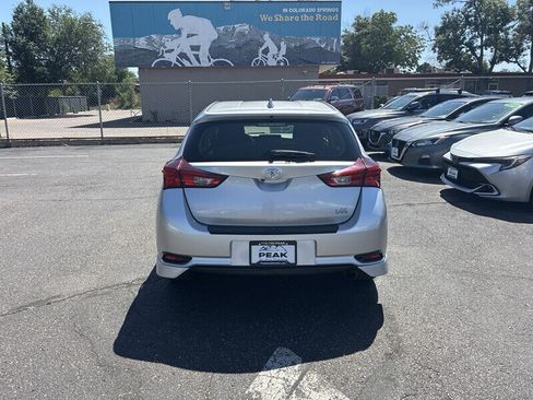 Used 2017 Toyota Corolla iM w/ Carpet Mat Package FWD image 4