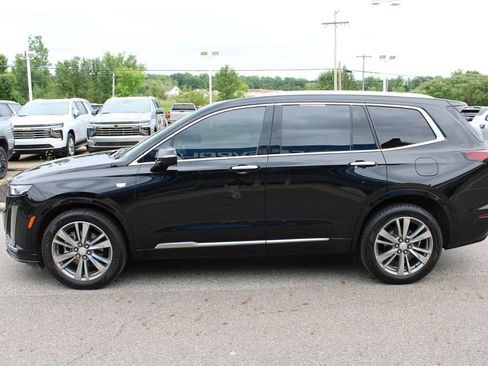 Certified 2021 Cadillac XT6 Premium Luxury AWD/4WD image 32