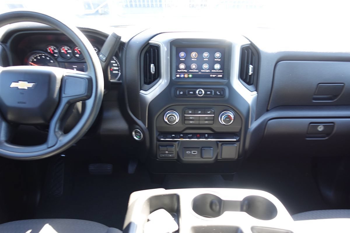 Used 2024 Chevrolet Silverado 1500 Custom AWD/4WD image 40