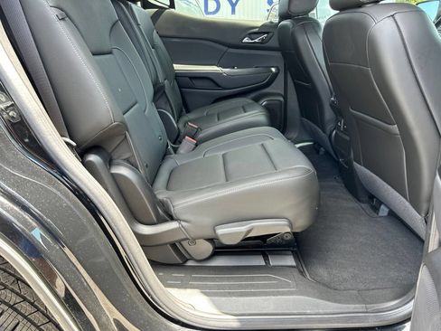 Used 2023 GMC Acadia SLT w/ Preferred Package AWD/4WD image 45
