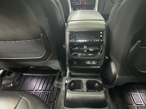 Used 2023 Jeep Grand Cherokee L Overland image 25