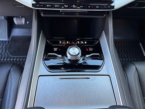 New 2025 Jeep Wagoneer Series II image 6