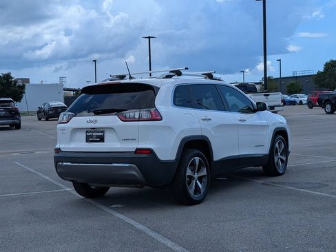Used 2019 Jeep Cherokee Limited FWD image 6