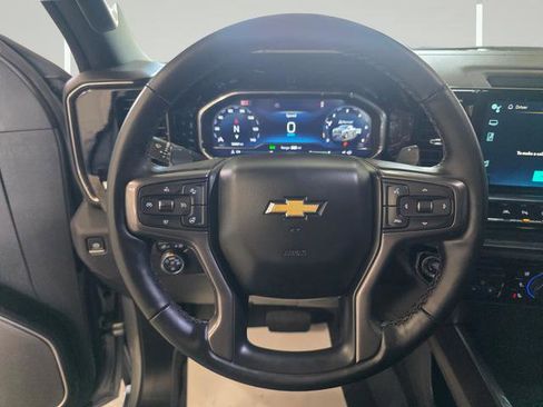 Used 2024 Chevrolet Silverado 1500 High Country w/ High Country Premium Package AWD/4WD image 15