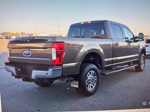 Used 2017 Ford F350 Lariat w/ Lariat Ultimate Package image 3