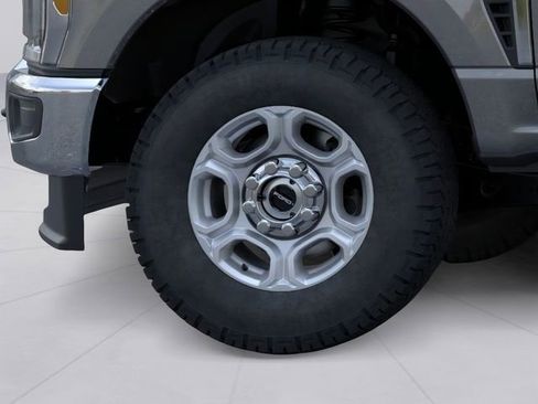 New 2026 Ford F250 XLT w/ FX4 Off-Road Package AWD/4WD image 48