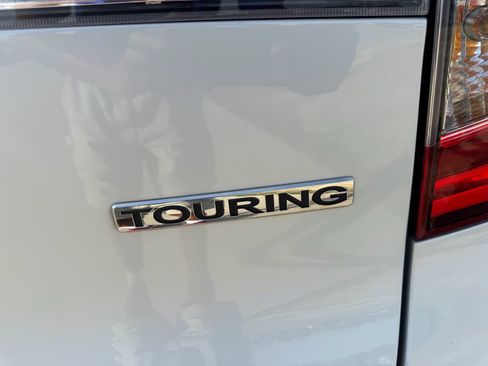 Certified 2020 Honda Pilot Touring image 35