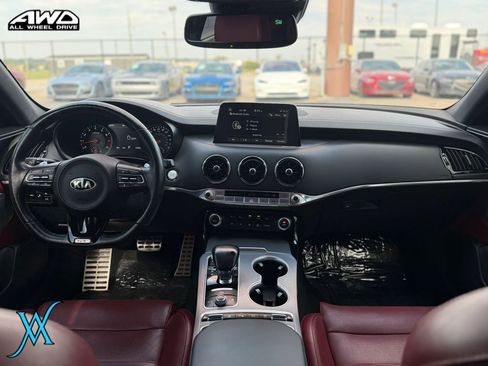 Used 2019 Kia Stinger GT2 AWD/4WD image 27