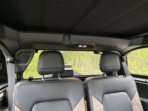 Used 2023 Ford Bronco Wildtrak AWD/4WD image 18