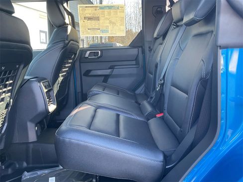 New 2025 Ford Bronco Big Bend w/ Black Diamond Package image 13