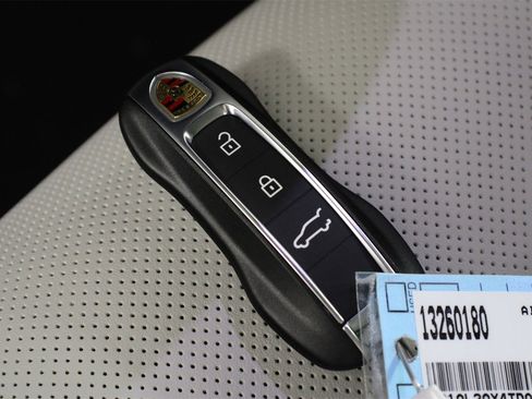 New 2026 Porsche Cayenne S image 23