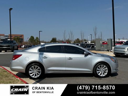 Used 2016 Buick LaCrosse Leather image 8