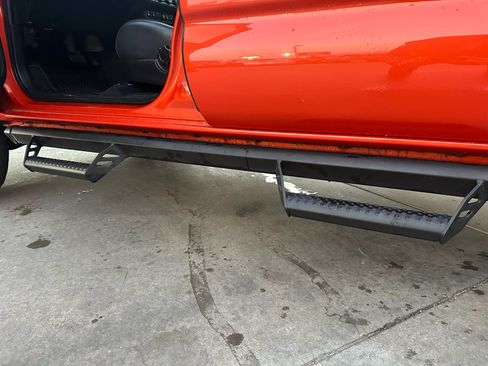 Used 2018 Toyota Tacoma SR image 42