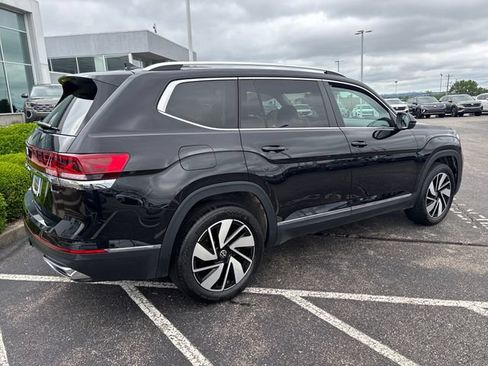 Certified 2025 Volkswagen Atlas SEL AWD/4WD image 4