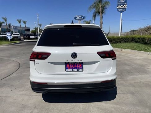 Used 2023 Volkswagen Tiguan SE w/ Panoramic Sunroof Package FWD image 7