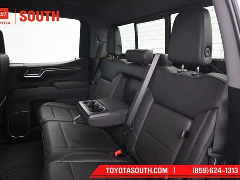 Used 2025 Chevrolet Silverado 1500 LT Trail Boss w/ Convenience Package II AWD/4WD image 25