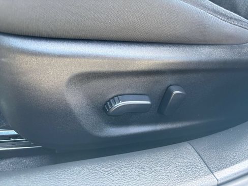 Used 2025 Nissan Altima 2.5 SV FWD image 21