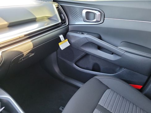 New 2026 Kia Sorento LX FWD image 20