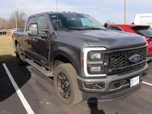 Used 2024 Ford F350 Lariat w/ Sport Appearance Package image 3
