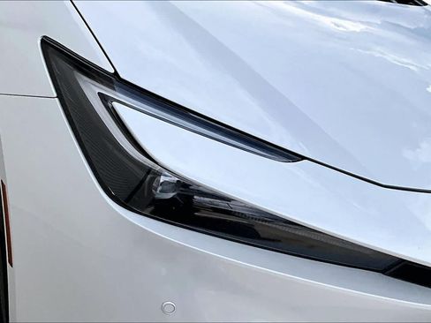Used 2024 Toyota Prius Limited FWD image 28
